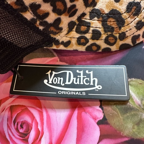 Von Dutch Animal Print Trucker Hat - Picture 10 of 12